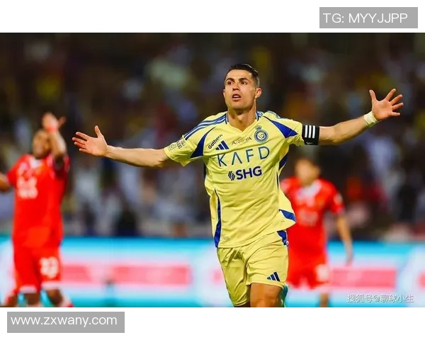 美国足球三大球星排名及影响力解析:谁是足坛的真正巨星 美国足球三大球星排名及影响力解析:谁是足坛的真正巨星